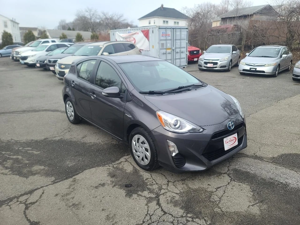 2016 Toyota Prius 4th Gen - Image 9 of 20