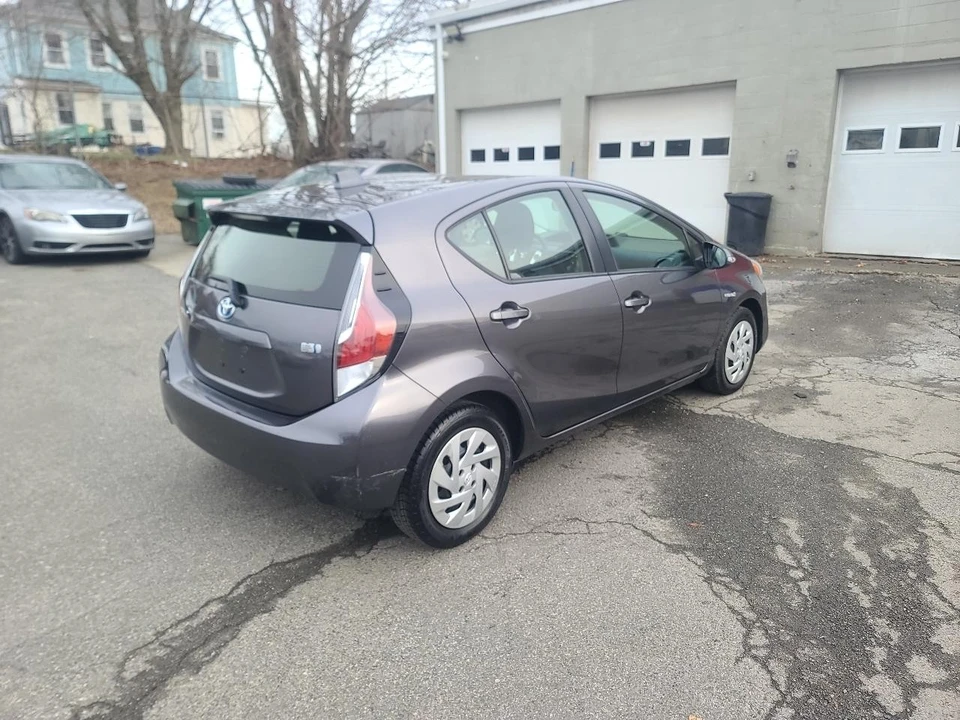 2016 Toyota Prius 4th Gen - Image 7 of 20
