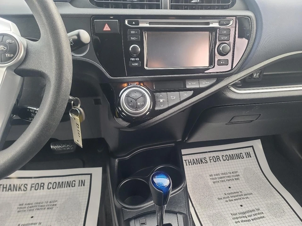 2016 Toyota Prius 4th Gen - Image 16 of 20