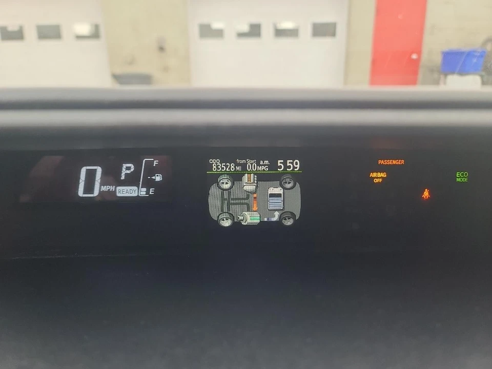 2016 Toyota Prius 4th Gen - Image 20 of 20