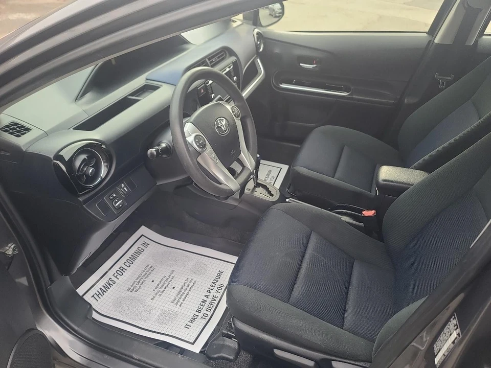 2016 Toyota Prius 4th Gen - Image 10 of 20