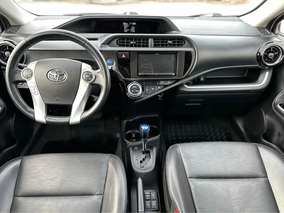 2016 Toyota Prius - Image 17 of 20