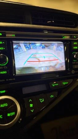 2016 Toyota Prius - Image 5 of 10