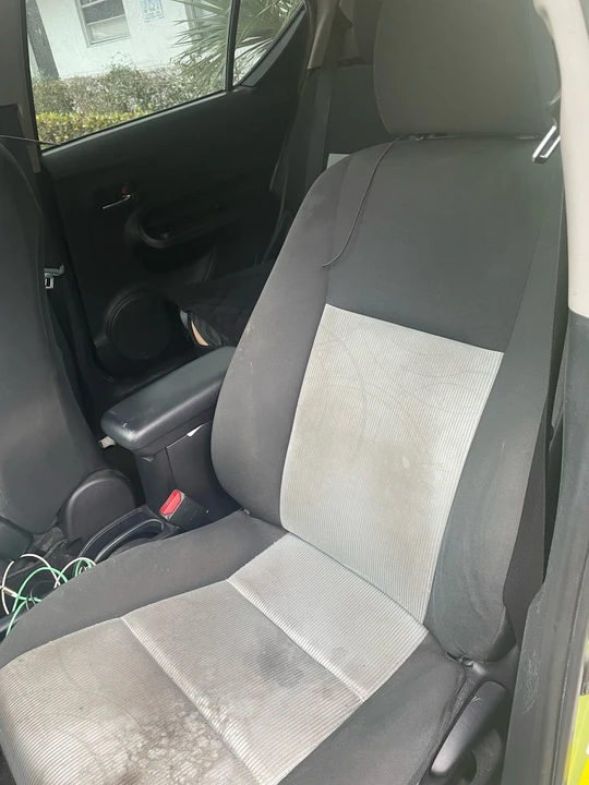 2016 Toyota Prius - Image 8 of 17