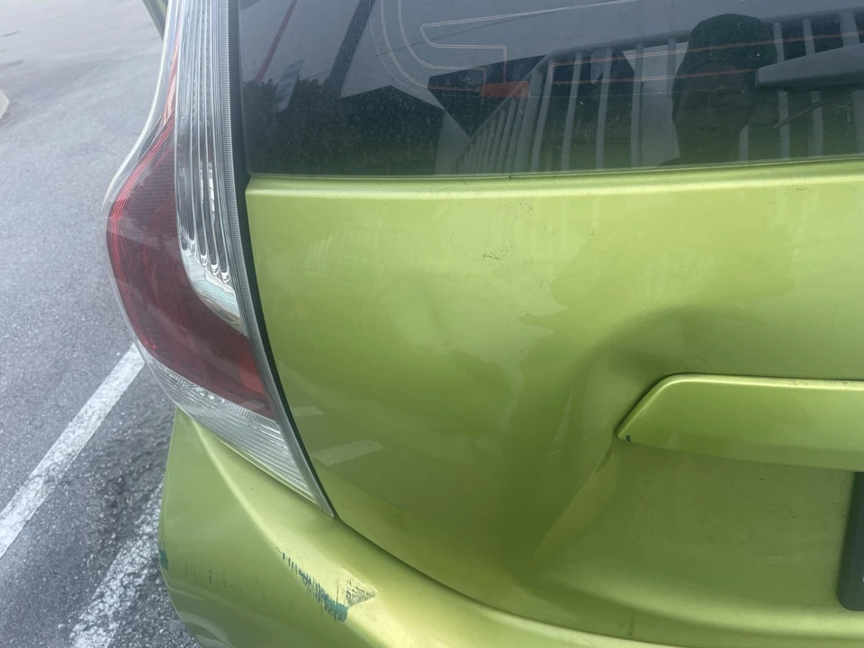 2016 Toyota Prius - Image 5 of 17