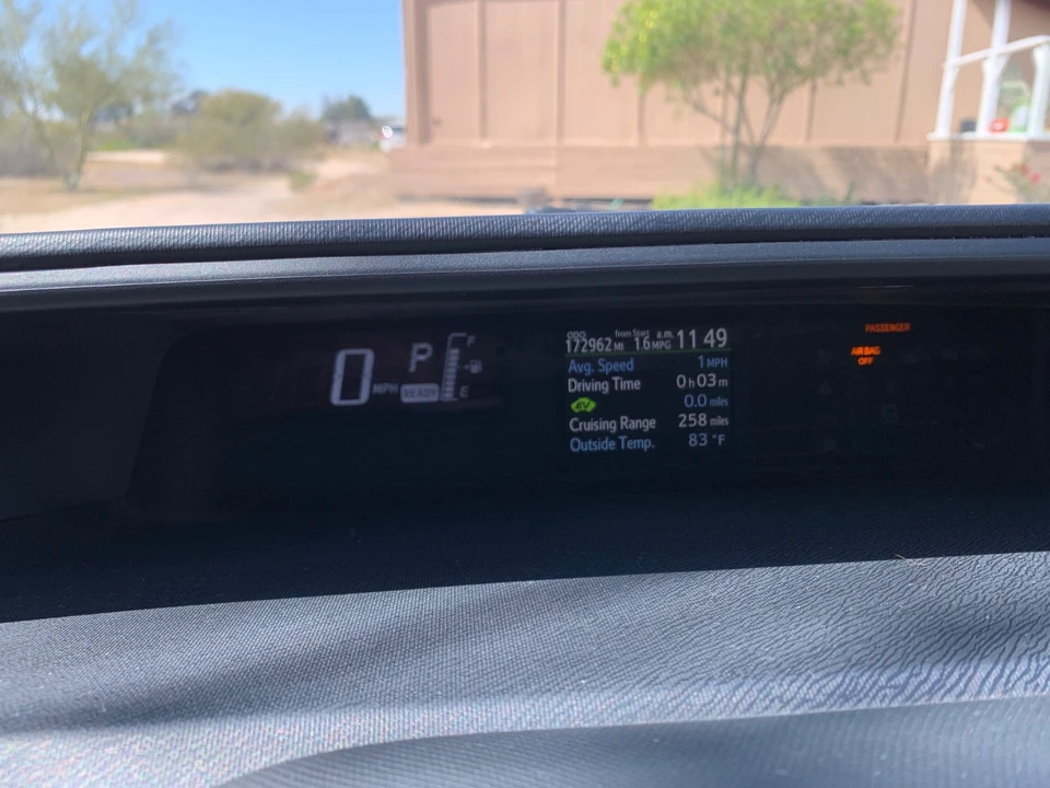 2016 Toyota Prius - Image 18 of 18