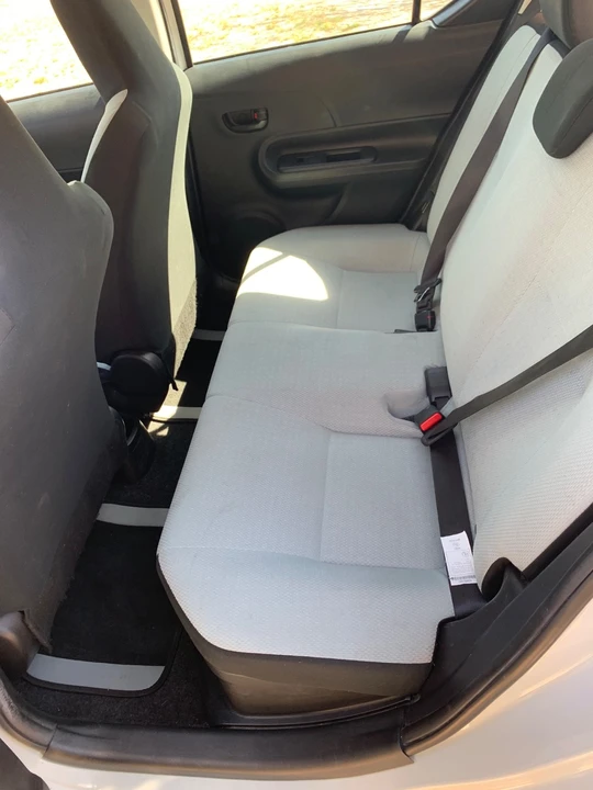 2016 Toyota Prius - Image 12 of 18