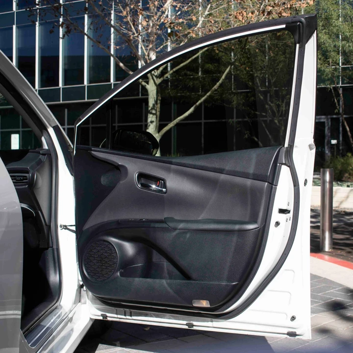 2016 Toyota Prius 4th Gen - Image 14 of 21