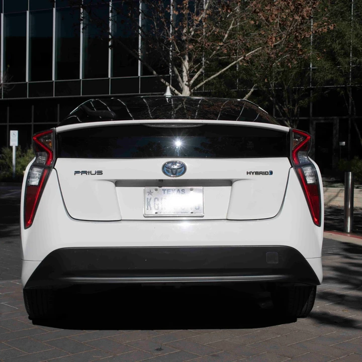 2016 Toyota Prius 4th Gen - Image 5 of 21