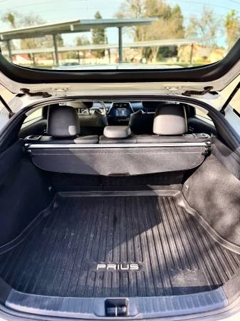 2016 Toyota Prius 4th Gen - Image 10 of 11