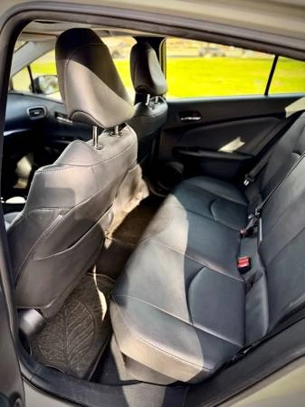 2016 Toyota Prius 4th Gen - Image 8 of 11