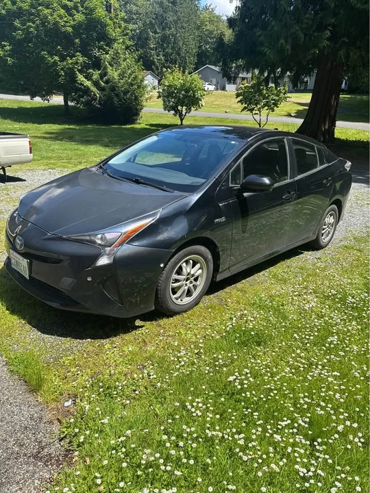 2016 Toyota Prius 4th Gen - Image 6 of 11