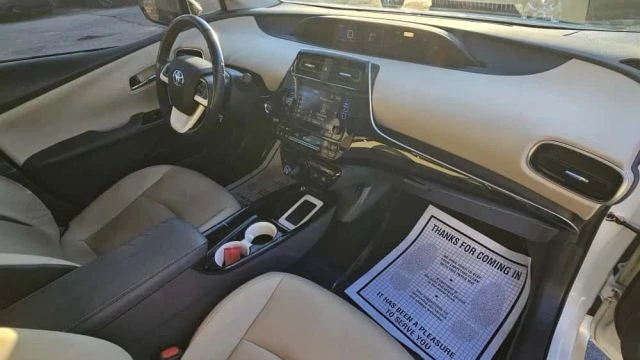 2016 Toyota Prius 4th Gen - Image 13 of 21