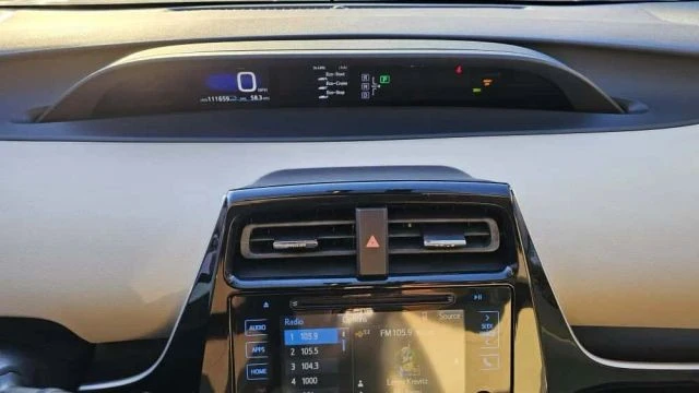 2016 Toyota Prius 4th Gen - Image 19 of 21