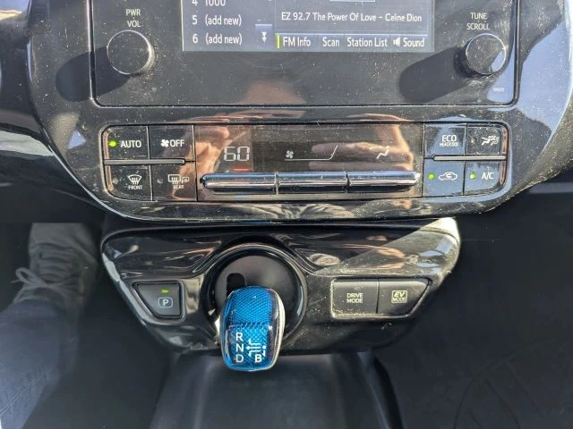 2016 Toyota Prius 4th Gen - Image 17 of 20