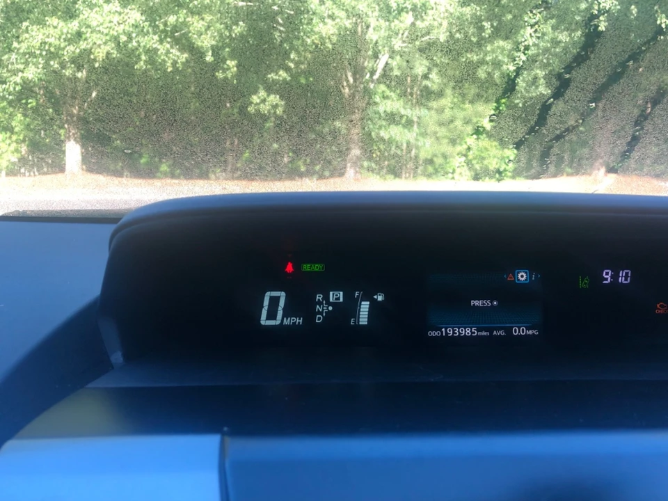 2016 Toyota Prius 4th Gen - Image 17 of 20