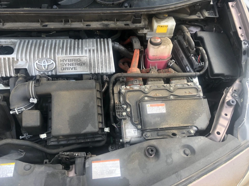 2016 Toyota Prius 4th Gen - Image 12 of 20