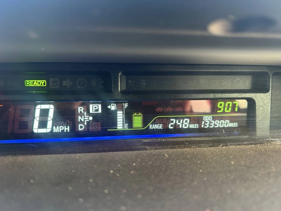2016 Toyota Prius 4th Gen - Image 9 of 21