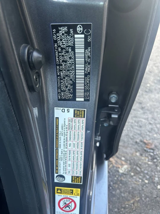 2016 Toyota Prius 4th Gen - Image 12 of 21