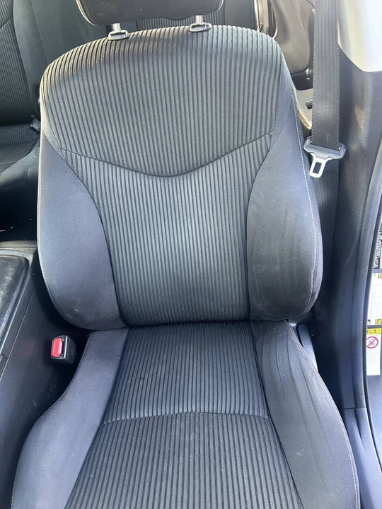 2016 Toyota Prius 4th Gen - Image 16 of 21