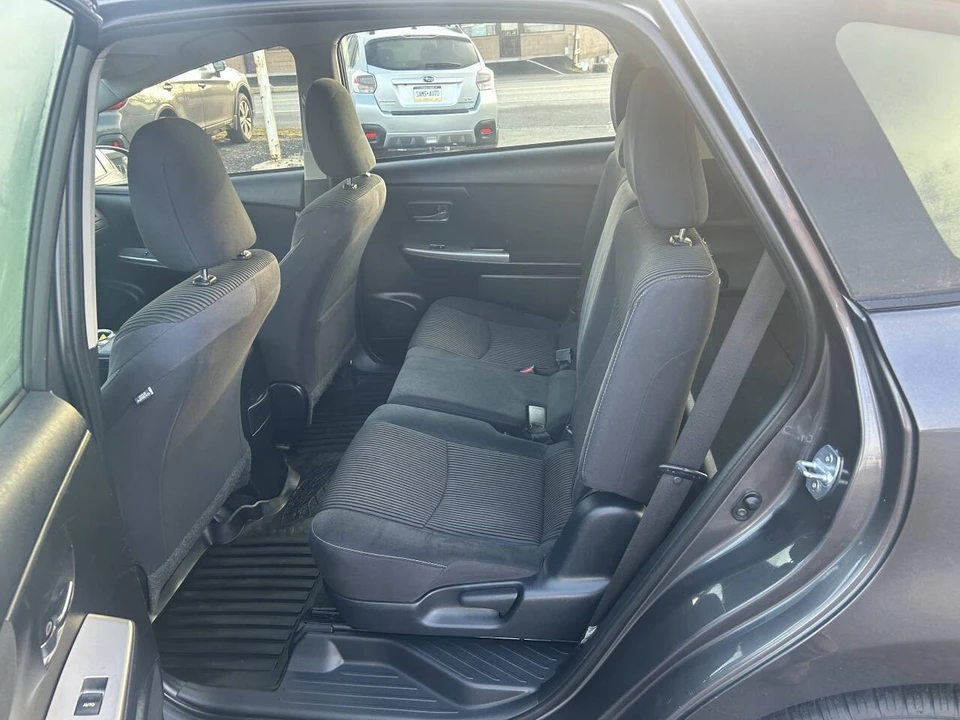 2016 Toyota Prius 4th Gen - Image 21 of 21