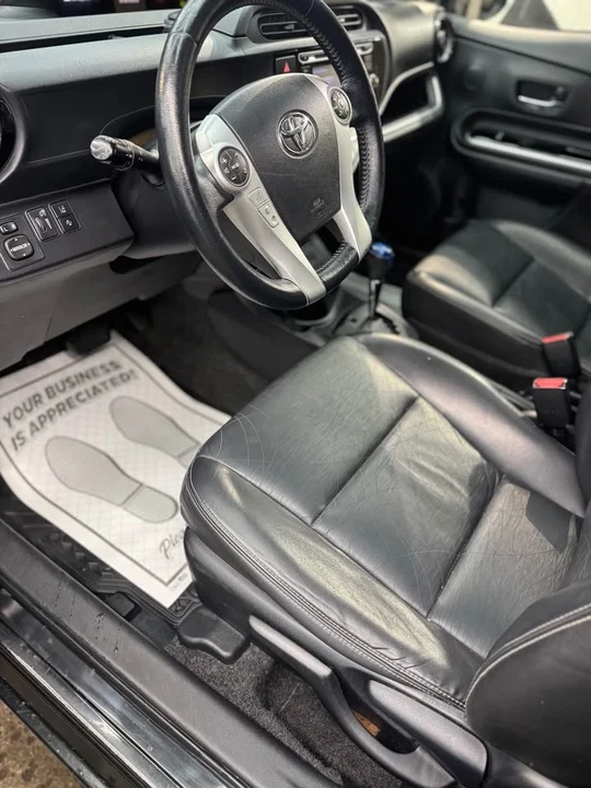 2016 Toyota Prius - Image 3 of 6