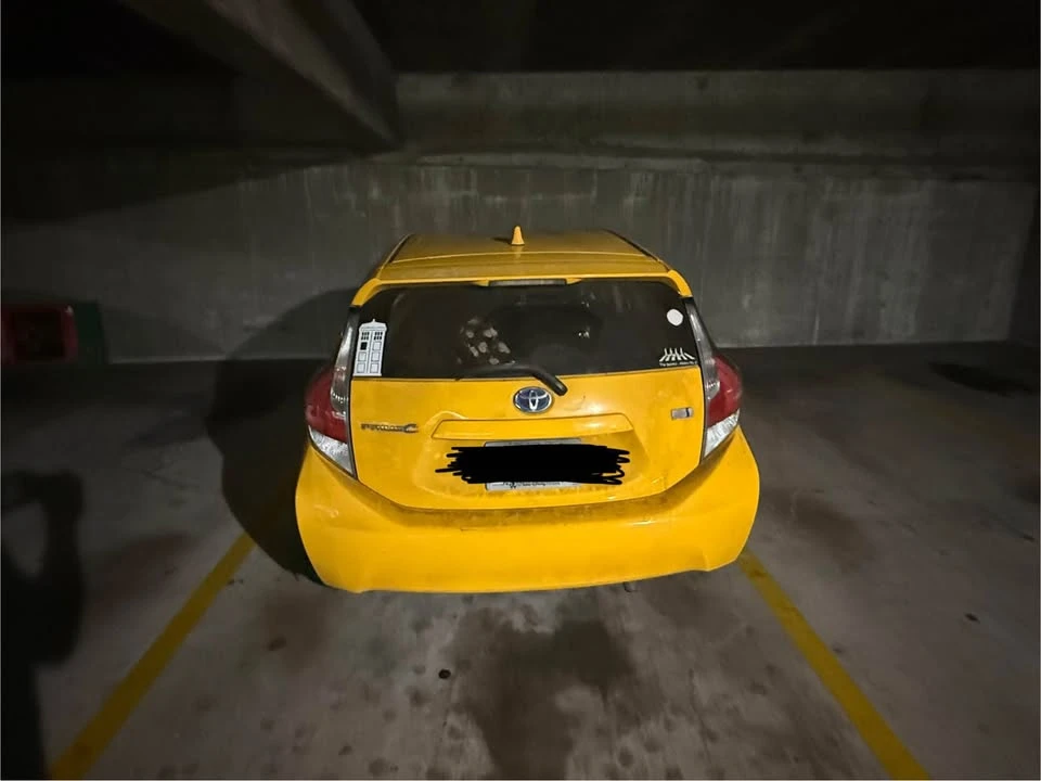 2016 Toyota Prius - Image 2 of 5