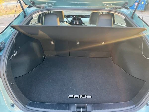 2016 Toyota Prius 4th Gen - Image 8 of 18