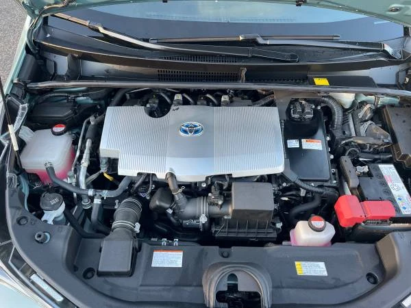 2016 Toyota Prius 4th Gen - Image 12 of 18
