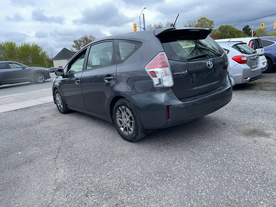 2016 Toyota Prius 4th Gen - Image 6 of 15