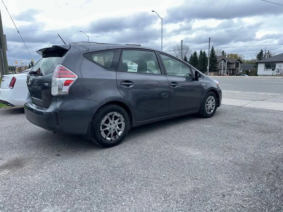 2016 Toyota Prius 4th Gen - Image 4 of 15