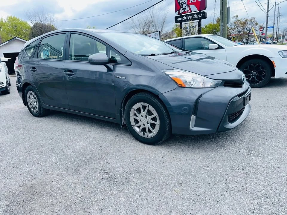 2016 Toyota Prius 4th Gen - Image 3 of 15