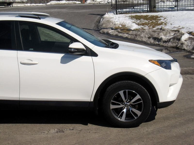 2016 Toyota RAV4 4th Gen - Image 7 of 12
