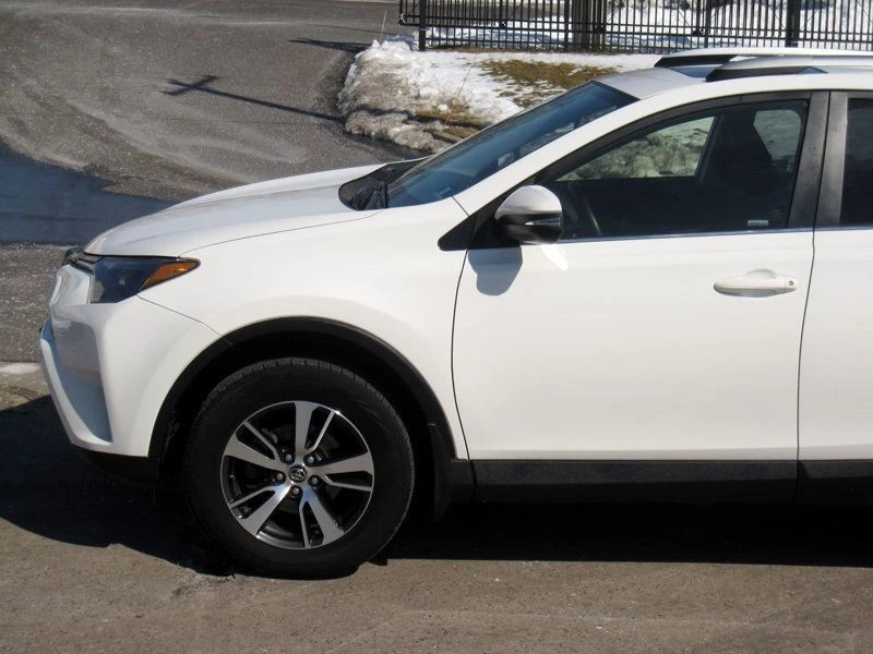 2016 Toyota RAV4 4th Gen - Image 10 of 12