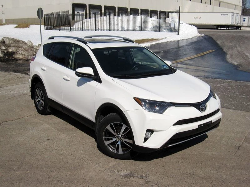 2016 Toyota RAV4 4th Gen - Image 2 of 12