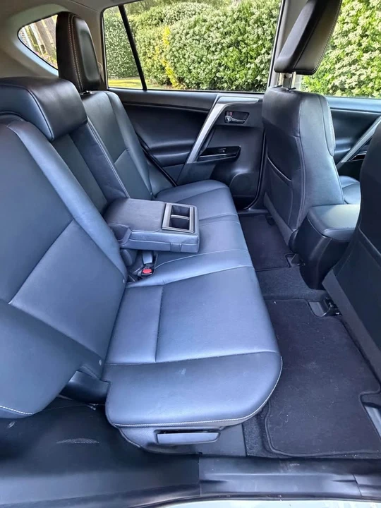 2016 Toyota RAV4 4th Gen - Image 7 of 12