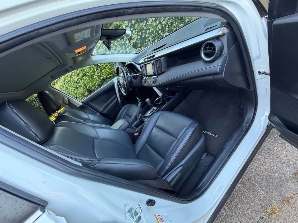 2016 Toyota RAV4 4th Gen - Image 8 of 12