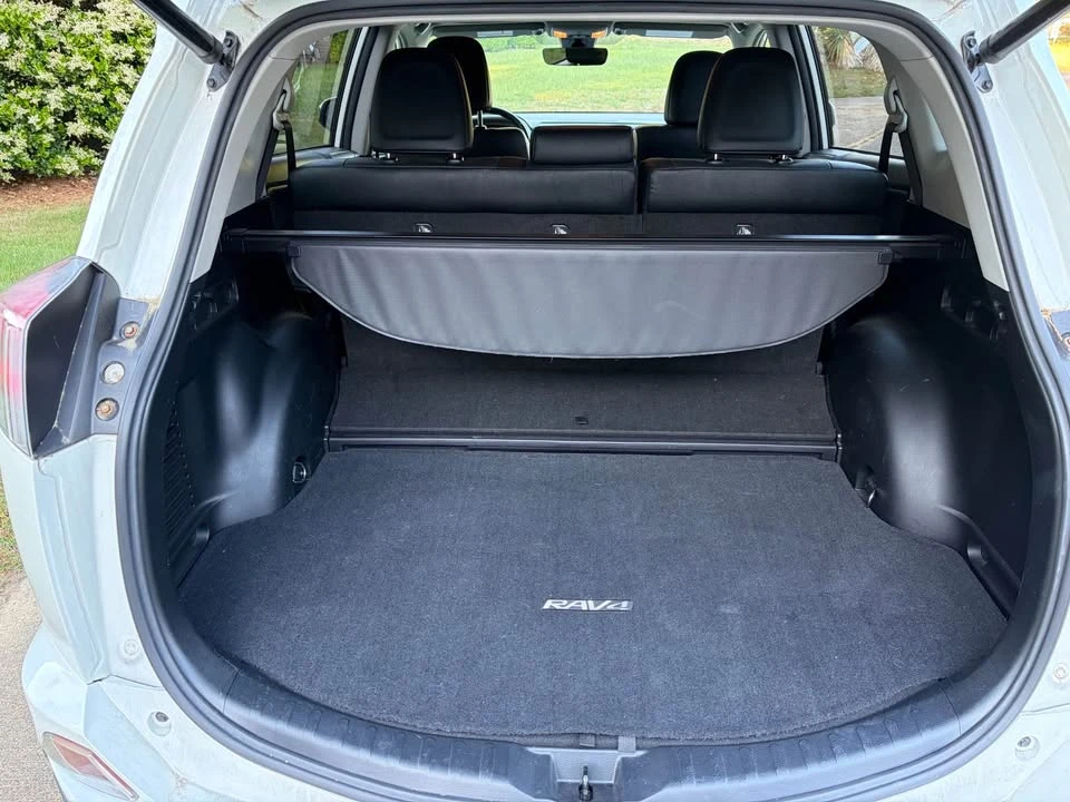 2016 Toyota RAV4 4th Gen - Image 5 of 12