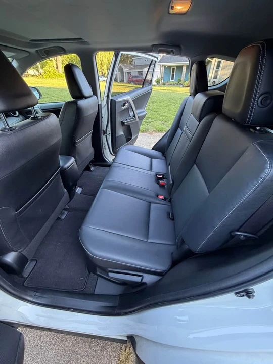2016 Toyota RAV4 4th Gen - Image 10 of 12