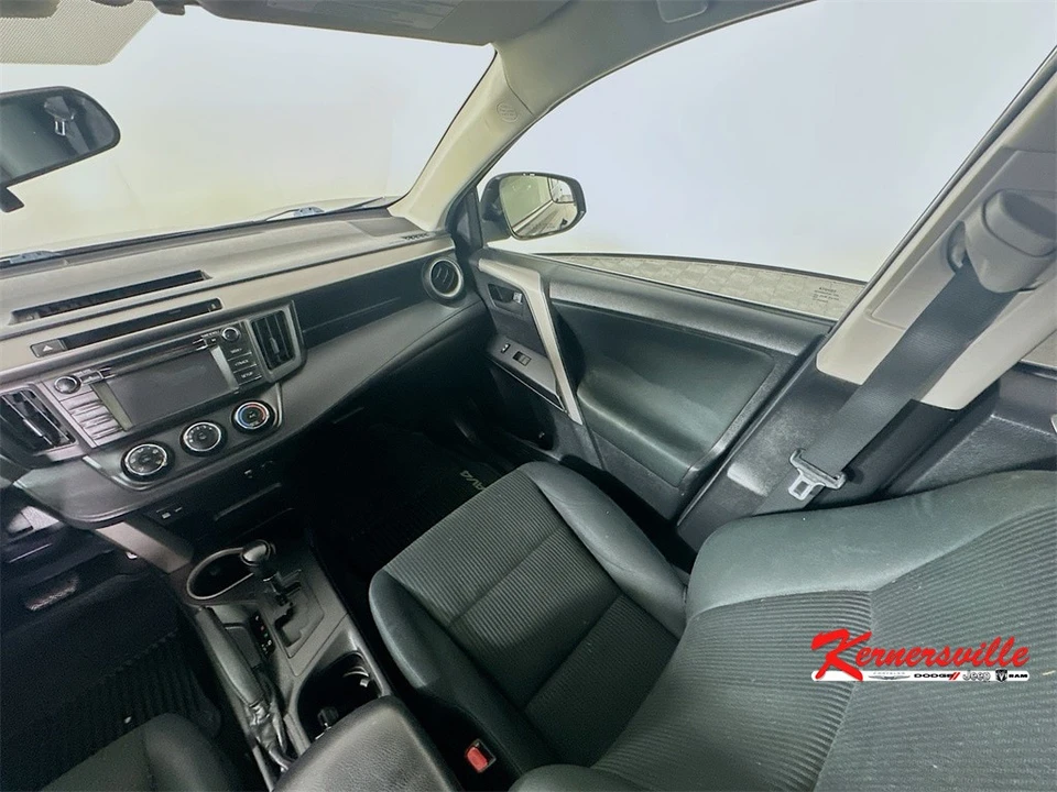 2016 Toyota RAV4 4th Gen - Image 11 of 12