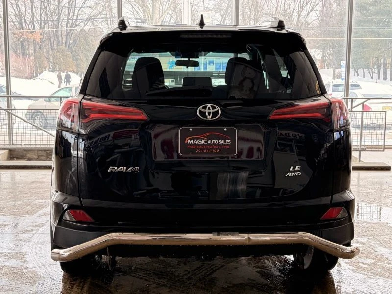 2016 Toyota RAV4 4th Gen - Image 8 of 12