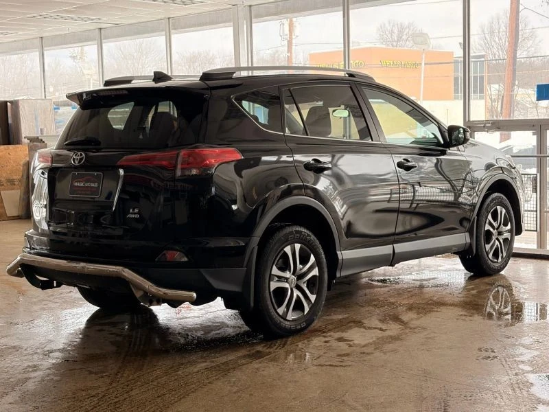2016 Toyota RAV4 4th Gen - Image 7 of 12