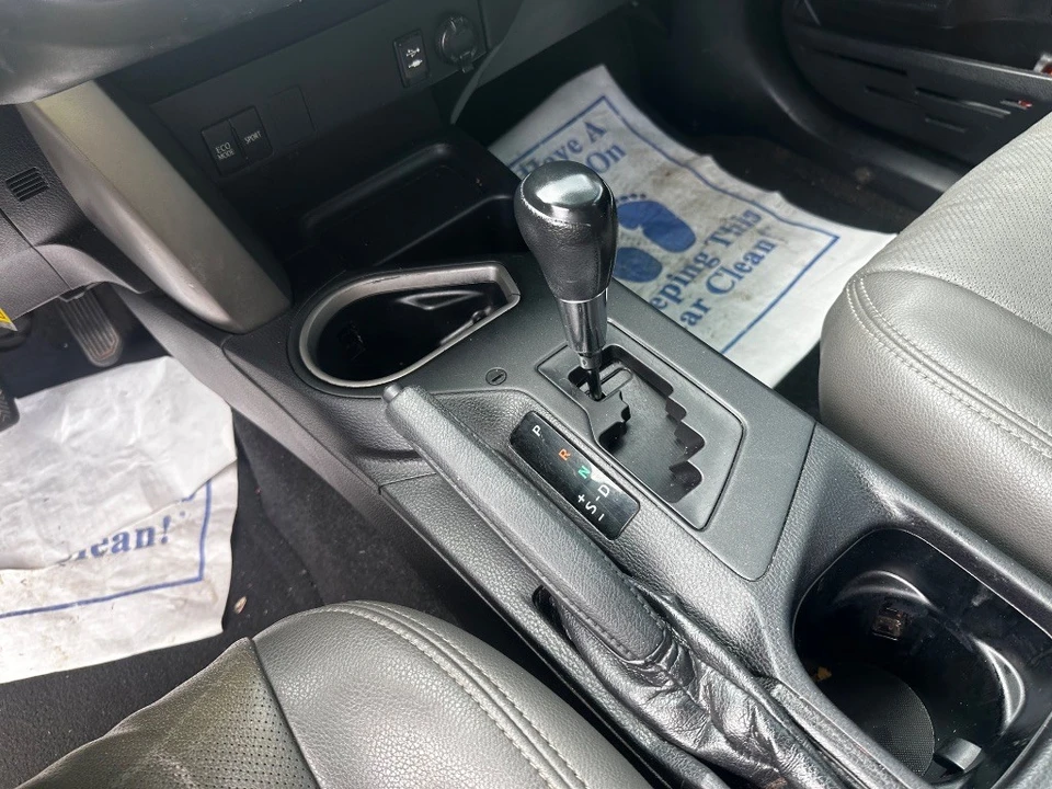 2016 Toyota RAV4 4th Gen - Image 23 of 31