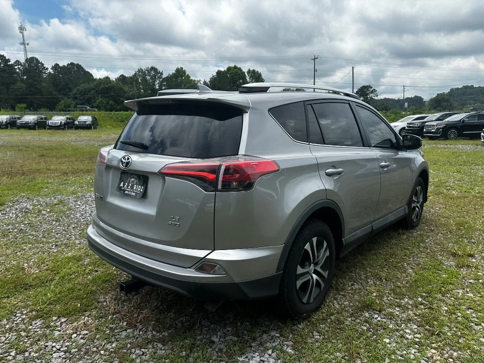 2016 Toyota RAV4 4th Gen - Image 5 of 31