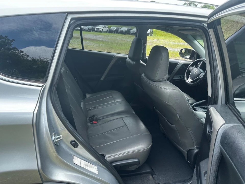 2016 Toyota RAV4 4th Gen - Image 28 of 31