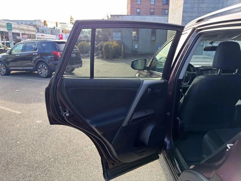 2016 Toyota RAV4 4th Gen - Image 11 of 12