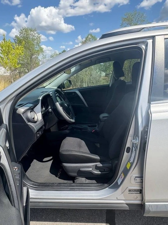 2016 Toyota RAV4 4th Gen - Image 4 of 12