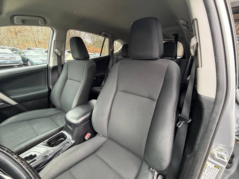 2016 Toyota RAV4 4th Gen - Image 11 of 21