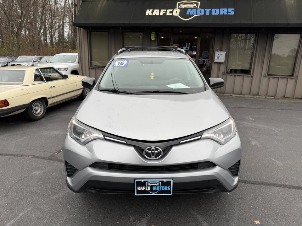2016 Toyota RAV4 4th Gen - Image 2 of 21