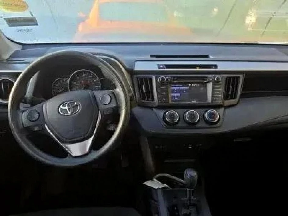 2016 Toyota RAV4 4th Gen - Image 7 of 21